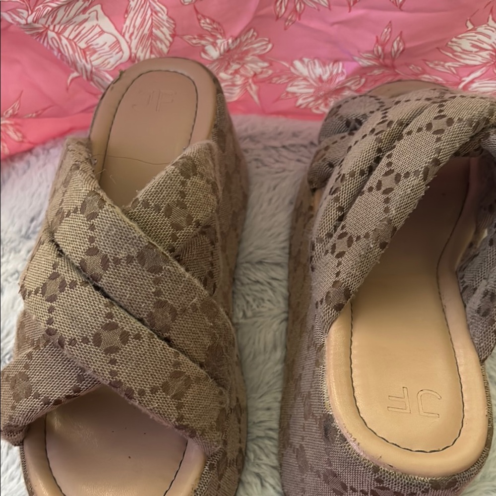 Stylish Tan Slip-On Sandals